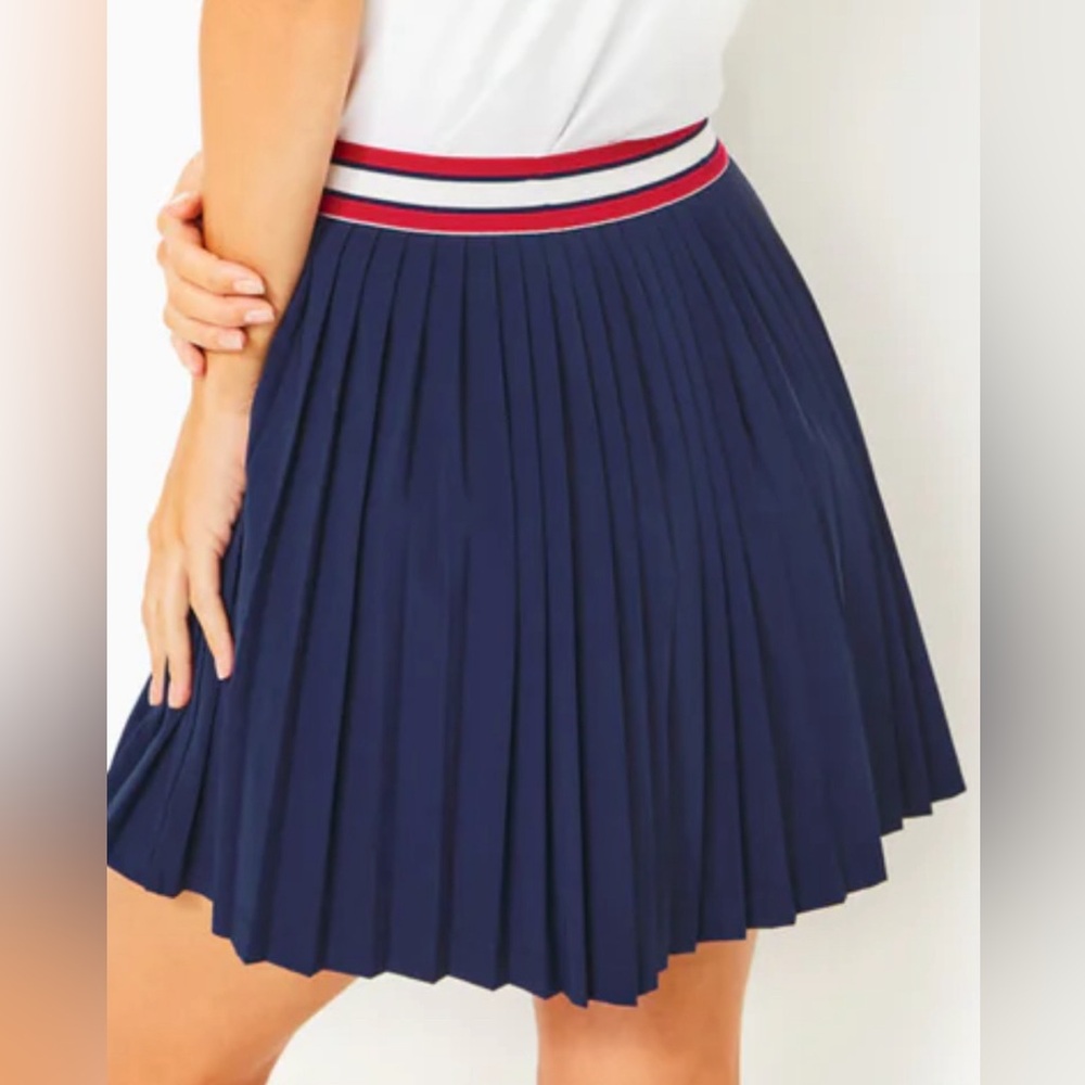 NWT XL Lilly Pulitzer Luxletic Makara Pleated Skort Low Tide Navy UPF 50+
